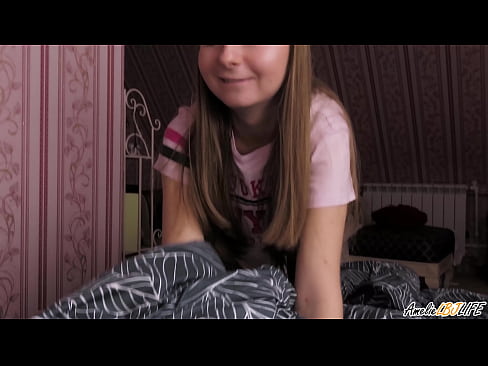 ❤️ Mae Blondie yn Sugno ei BFF yn Ddwfn ac yn Cael Cum Yn Ei Cheg ❌ Rhyw super wrthon ni ﹏